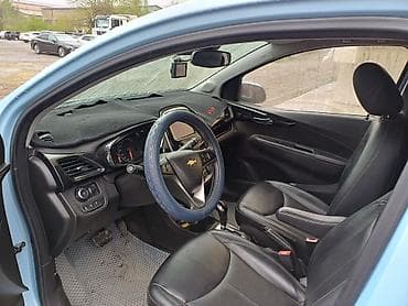 Продажа авто: Chevrolet Spark: 2016 г., 1 л, Автомат, Бензин, Хэтчбэк — 6