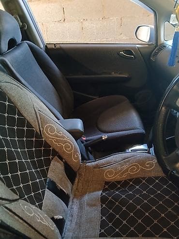 Унаа сатуу: Honda Fit: 2003 г., 1.5 л, Автомат, Бензин, Хетчбек — 6