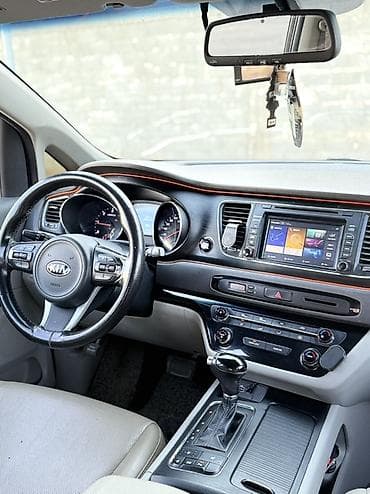 Продажа авто: Kia Carnival: 2016 г., 2.2 л, Автомат, Дизель, Минивэн — 9