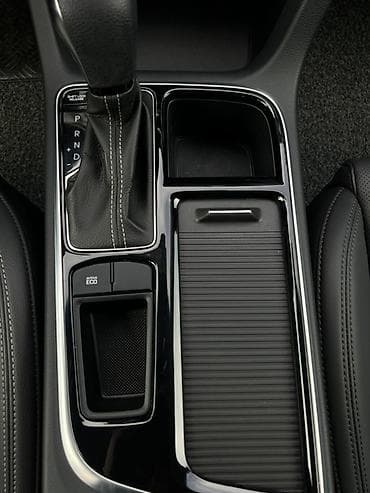 Hyundai Sonata: 2019 г., 2 л, Автомат, Газ, Седан — 10