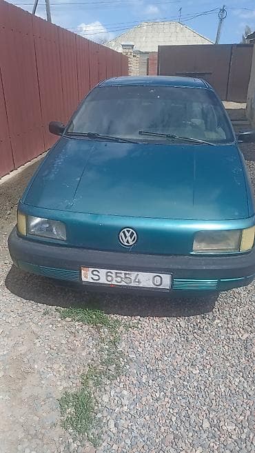 Volkswagen Pointer: 1991 г., 1.8 л, Механика, Бензин, Седан