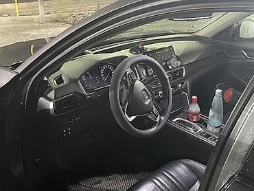 honda corolla: Honda Accord: 2019 г., 2 л, Гибрид, Седан — 3