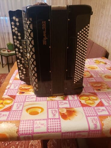 аккордеон акордеон аккардеон акардеон: Продаю баяны и аккордеоны в хорошем рабочем состоянии. Модели и цену — 2