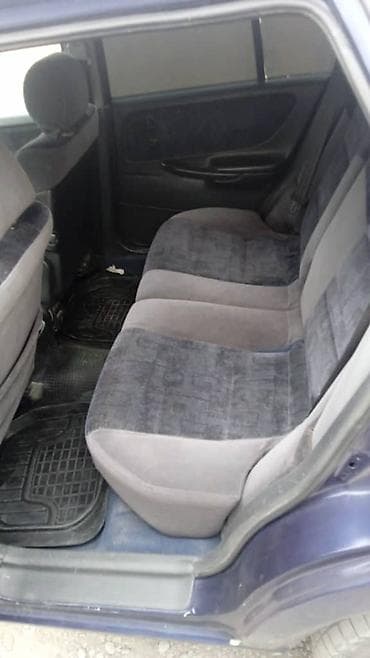 space runer: Mazda 626: 1998 г., 1.8 л, Механика, Газ, Универсал — 3