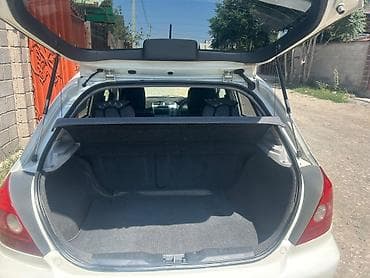 Honda Civic: 2002 г., 1.5 л, Автомат, Бензин, Хэтчбэк — 10