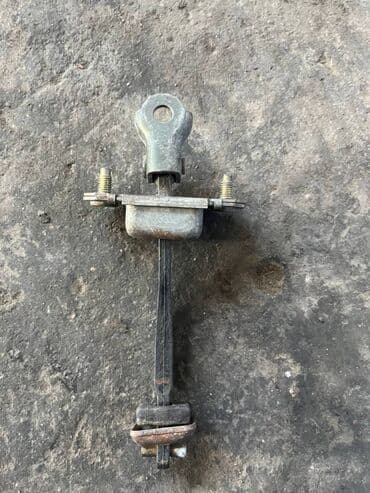 субару двери: Subaru Forester ограничитель двери, Субару Легаси дверной — 3