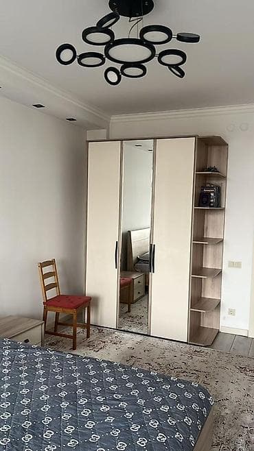 Кыймылсыз мүлк: 3 бөлмө, Алтын чарчы Менчик ээси, Жаныбарлары жок, Толугу менен эмереги бар — 5