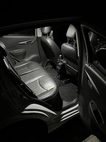 stop: Chevrolet Spark: 2017 г., 1 л, Вариатор, Бензин, Хэтчбэк — 7