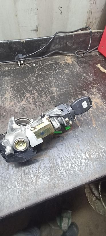 fit: Honda 2002 г., Б/у, Оригинал, ОАЭ — 2