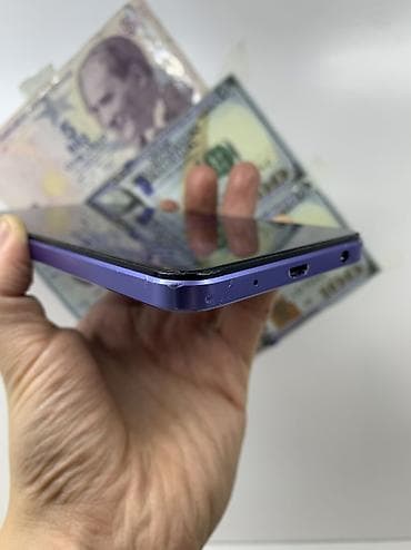 sd card: Vivo Y02, Б/у, 64 ГБ, цвет - Голубой, 1 SIM, 2 SIM — 2