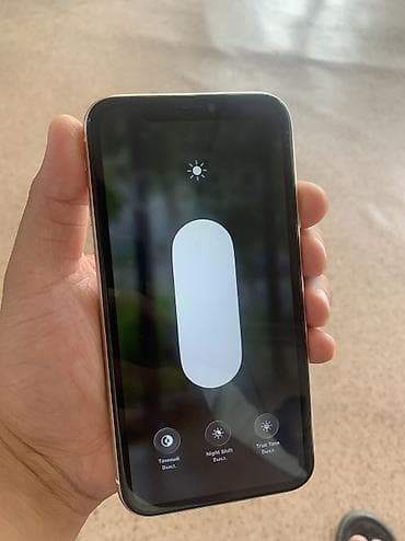 panasonic s5: IPhone 11, белый128гб Батарея 100% меняли Фейс трутон работают - — 5
