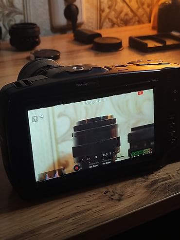 5 5600: Blackmagic Pocket Cinema Camera 4K + Metabones Speed Booster 0.71x — 6