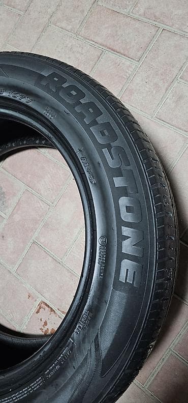 рисо: Шины 235 / 60 / R 18, Всесезонная, Б/у, Комплект, Внедорожные (АТ/МТ), Roadstone — 1