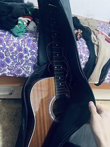 скрипка детская: Акустическая гитара с чехлом. - Корпус дредноут с глянцевой отделкой — 1