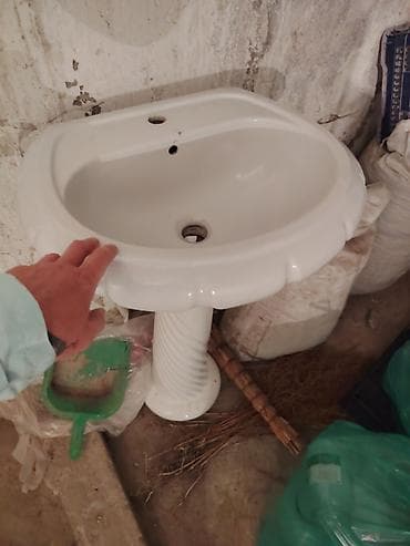 Раковина для ванной, Особенности: Глянцевое, Овальная форма, Материал: Керамика