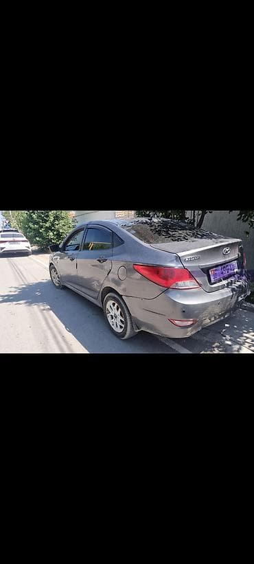 mazda 2000: Hyundai Accent: 2014 г., Механика, Бензин, Седан — 6