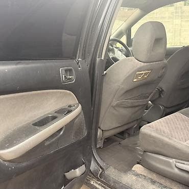 разбитые авто: Honda Stream: 2004 г., 1.7 л, Автомат, Бензин, Минивэн — 7