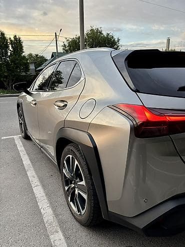 лексус ух 200: Lexus UX: 2019 г., 2 л, Автомат, Гибрид, Кроссовер — 4