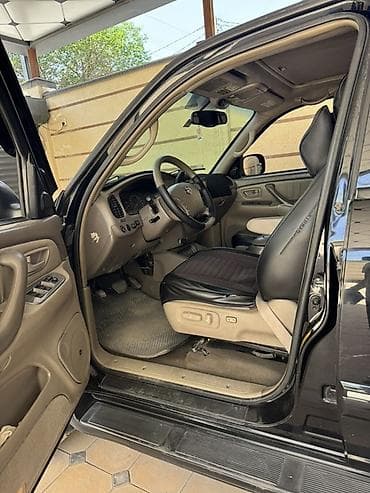 сектор танк: Toyota Sequoia: 2006 г., Автомат, Бензин, Внедорожник — 2