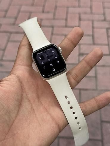 APPLE WATCH SE 2 Срочно ‼️ АКБ - 100% 40MM С коробкой Цена всего — — 4