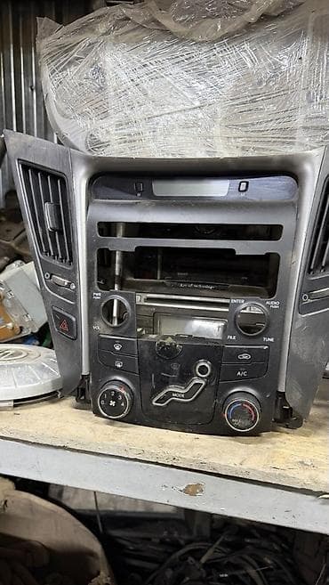 air box: Сenter console Hyundai 2020 г., Новый, Оригинал — 1