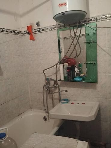 Квартиры: 1 комната, 32 м², Аламединский рынок / базар Индивидуалка, 3 этаж, Старый ремонт — 10