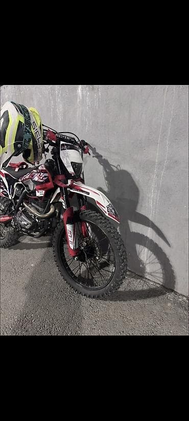 мото эндура: BRZ mx5 red Мот в хорошем состоянии, стоит оригинальный руль renthal — 1