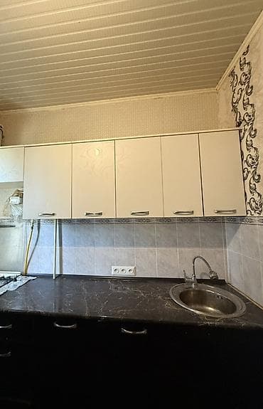 Батирлер: 2 бөлмө, 48 м², 105-серия, 5 кабат — 1
