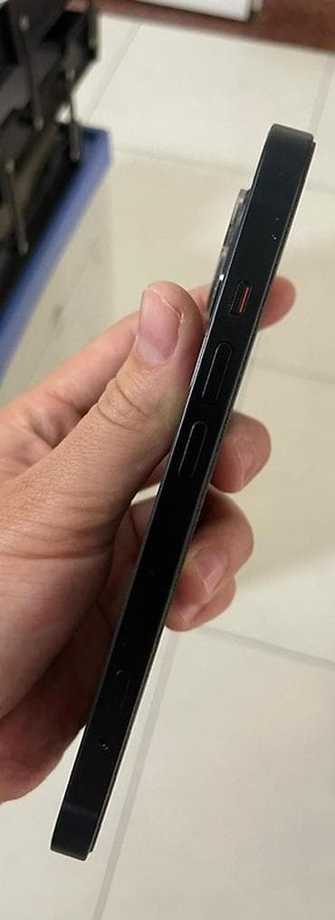 айфон 15 зеленый: IPhone 14, Черный — 1