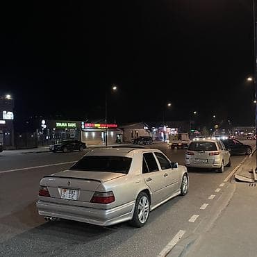 Продажа авто: Mercedes-Benz E-Class: 1995 г., 3.2 л, Автомат, Бензин, Седан — 3