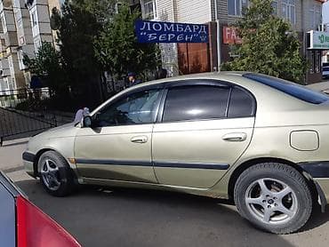 passat b 6: Toyota Avensis: 2001 г., 1.8 л, Бензин, Седан — 4