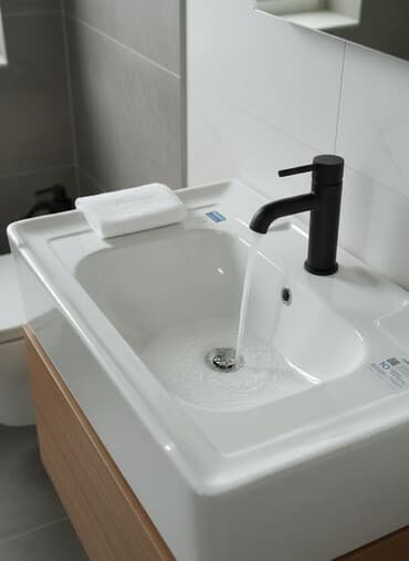 умывальник на: Раковина для ванной, Квадратная форма, Материал: Керамика — 1