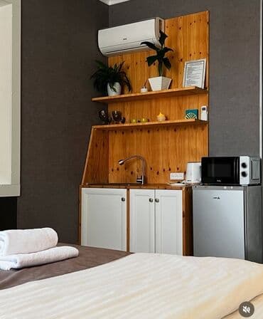 сдам частный дом без хозяина в бишкеке: Студия с мини-кухней и собственным санузлом - Уютный номер-студия — 4