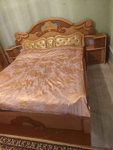 кровать двуспальная новая: Спальный гарнитур, Б/у, Двуспальная кровать, Шкаф, Трюмо, Белоруссия, Платная доставка, цвет - Золотой — 4