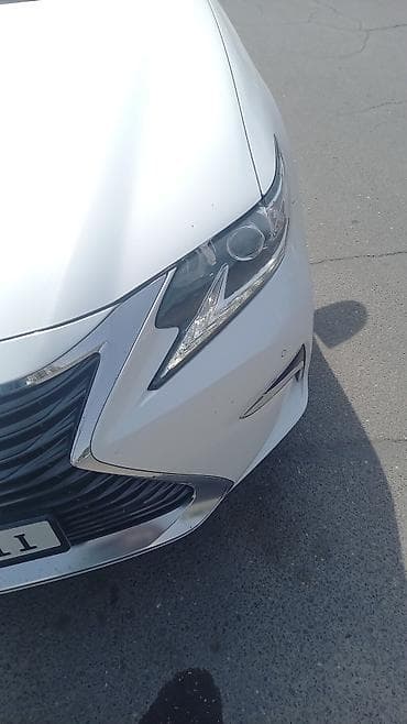 Lexus ES: 2017 г., Седан