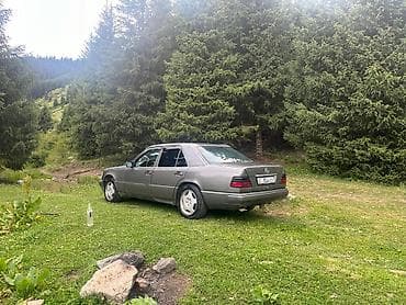 Транспорт: Mercedes-Benz W124: 1993 г., 3.2 л, Механика, Бензин, Седан — 3
