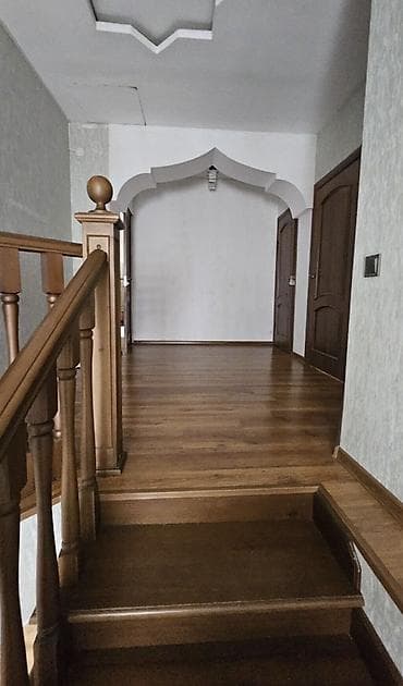 политех сдаю: 300 м², 5 комнат — 5