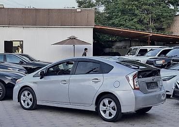 prius v: Toyota Prius: 2012 г., 1.8 л, Вариатор, Гибрид, Седан — 8