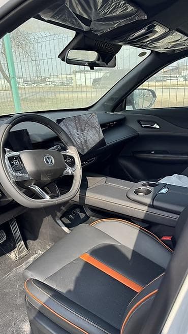 срочно венто: Changan Uni-Z: 2026 г., Гибрид, Кроссовер — 3