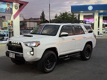4 108: Toyota 4Runner: 2020 г., 4 л, Автомат, Бензин, Внедорожник — 1
