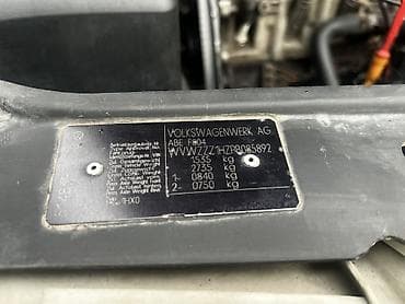 colf 2: Volkswagen Golf: 1993 г., 1.8 л, Механика, Бензин, Хэтчбэк — 7