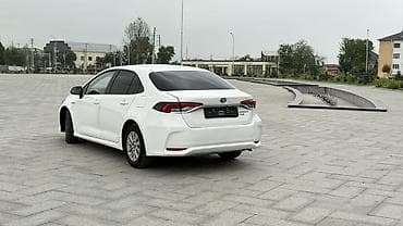 Унаа сатуу: Toyota Corolla: 2022 г., 1.8 л, Гибрид, Седан — 3