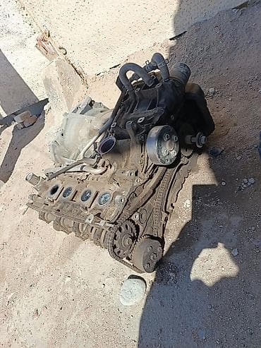 тумба с зеркалом: Бензиновый мотор Toyota 2003 г., 2.4 л, Б/у — 1