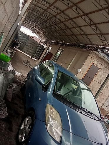 Toyota: Toyota Vitz: 2007 г., 1.3 л, Робот, Бензин, Хэтчбэк — 2