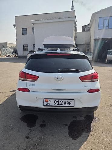 hyundai i40: Hyundai i30: 2018 г., 1.6 л, Робот, Дизель, Хэтчбэк — 4