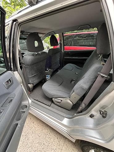 задние стопы е34: Mitsubishi Space Wagon: 2001 г., 2 л, Механика, Бензин, Минивэн — 8