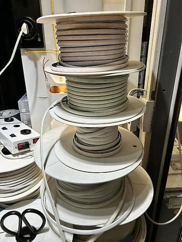 удлинитель 10 м: Гибкий неоновый светодиодный шнур (LED‑неон) на катушках. - Тип — 1