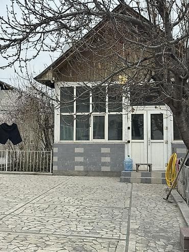 в клубном доме: Сдается просторный частный дом с большим двором и отдельными — 3
