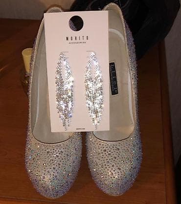 Жеке буюмдар: Үлпөт көйнөгү, M, Дизайнердик, Колдонулган — 3