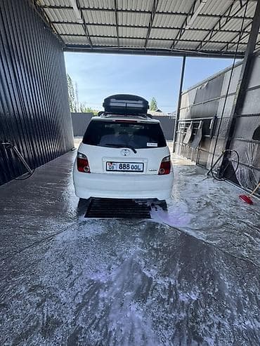 daewoo матиз 1: Toyota Ist: 2003 г., 1.5 л, Автомат, Бензин, Хэтчбэк — 4